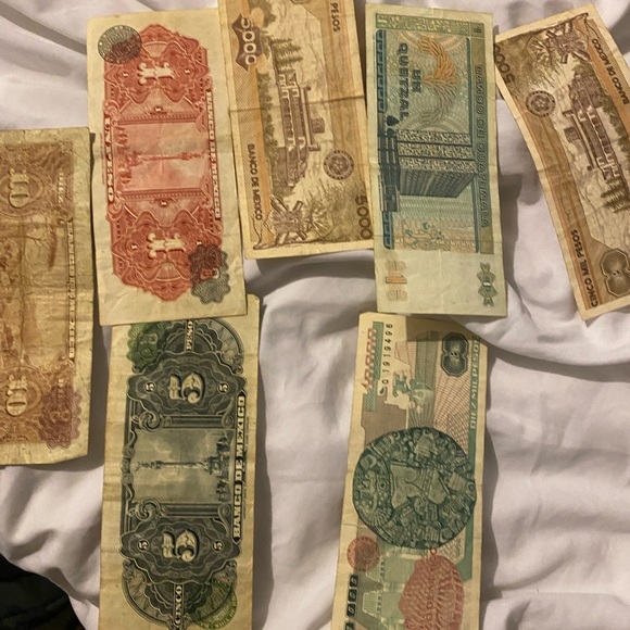 Old Mexican money - Picture 3 of 3
